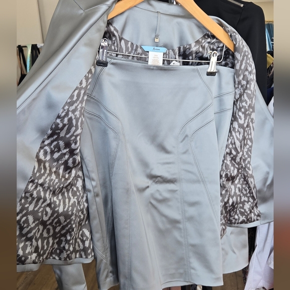 Vintage Marciano Set! Silver Grey Women's Blazer And Skirt - Picture 2 of 7